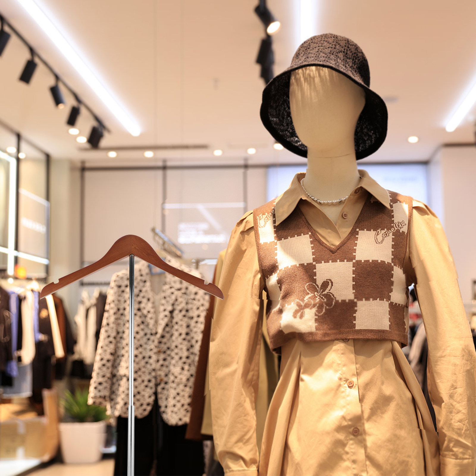 T-förmiger Kleiderständer mit  – Baby Clothing Store Bewertung und Preis